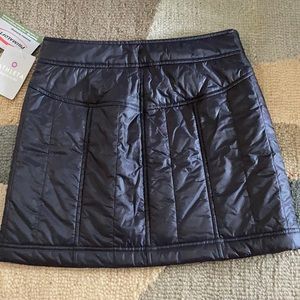 Toasty buns quilted zip up skirt